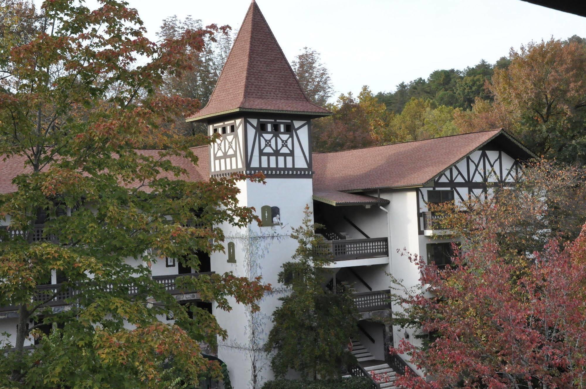 Helendorf River Inn, Suites & Conference Center Екстериор снимка