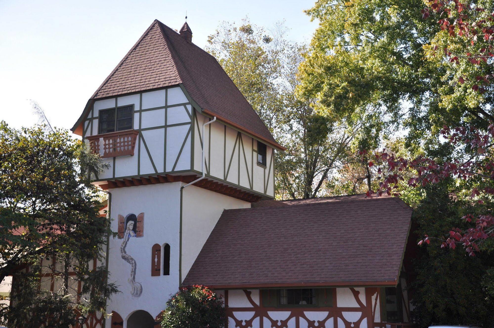 Helendorf River Inn, Suites & Conference Center Екстериор снимка